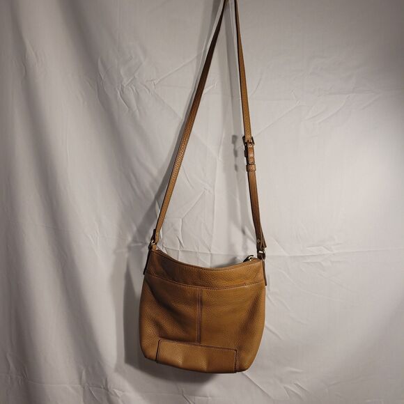 Fossil Crossbody Purse Bucket Bag Fiona Lt. Tan  SHB 1526 Cowhide Leather 8X11X4 - Picture 2 of 10